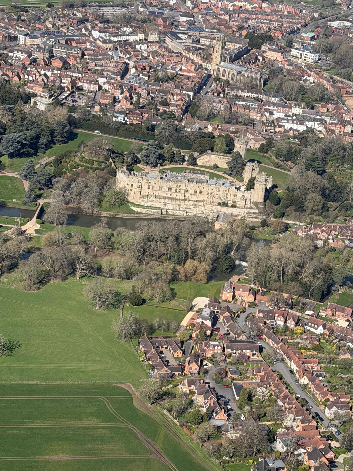 A6 - Warwickshire Castle Tour in a Bell 206